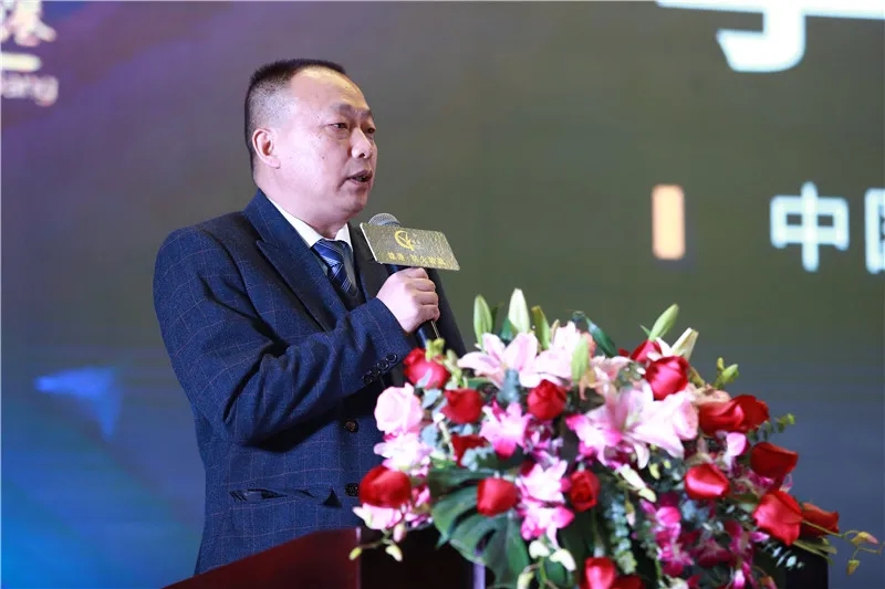 中国建筑材料流通协会副会长李作奇